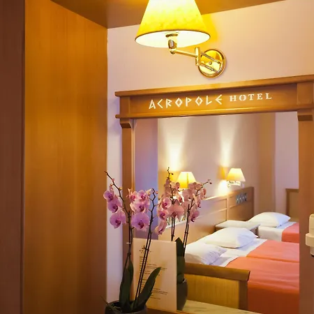 Acropole 3*
